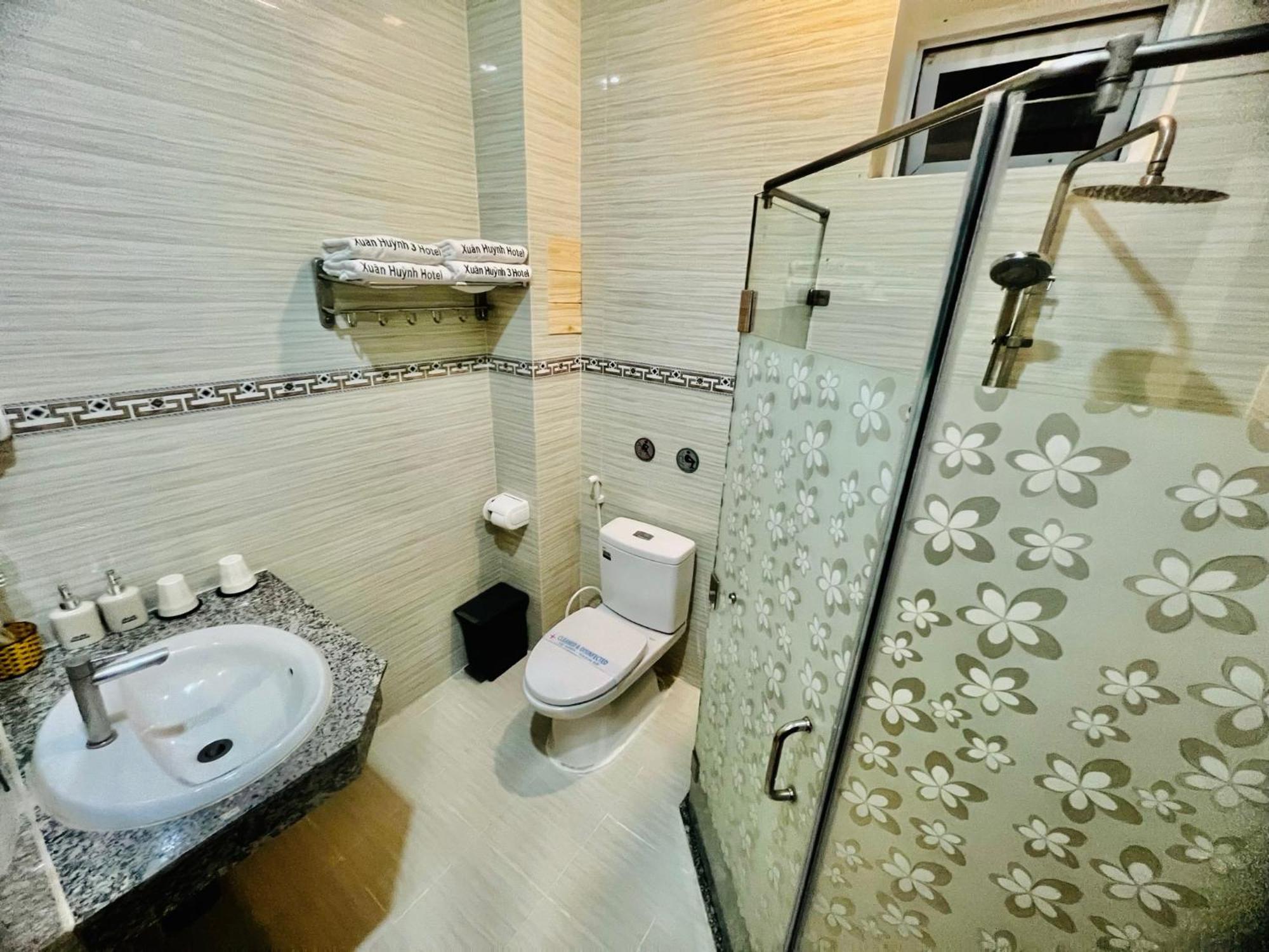 Xuan Huynh 3 Hotel Soc Trang Exteriör bild