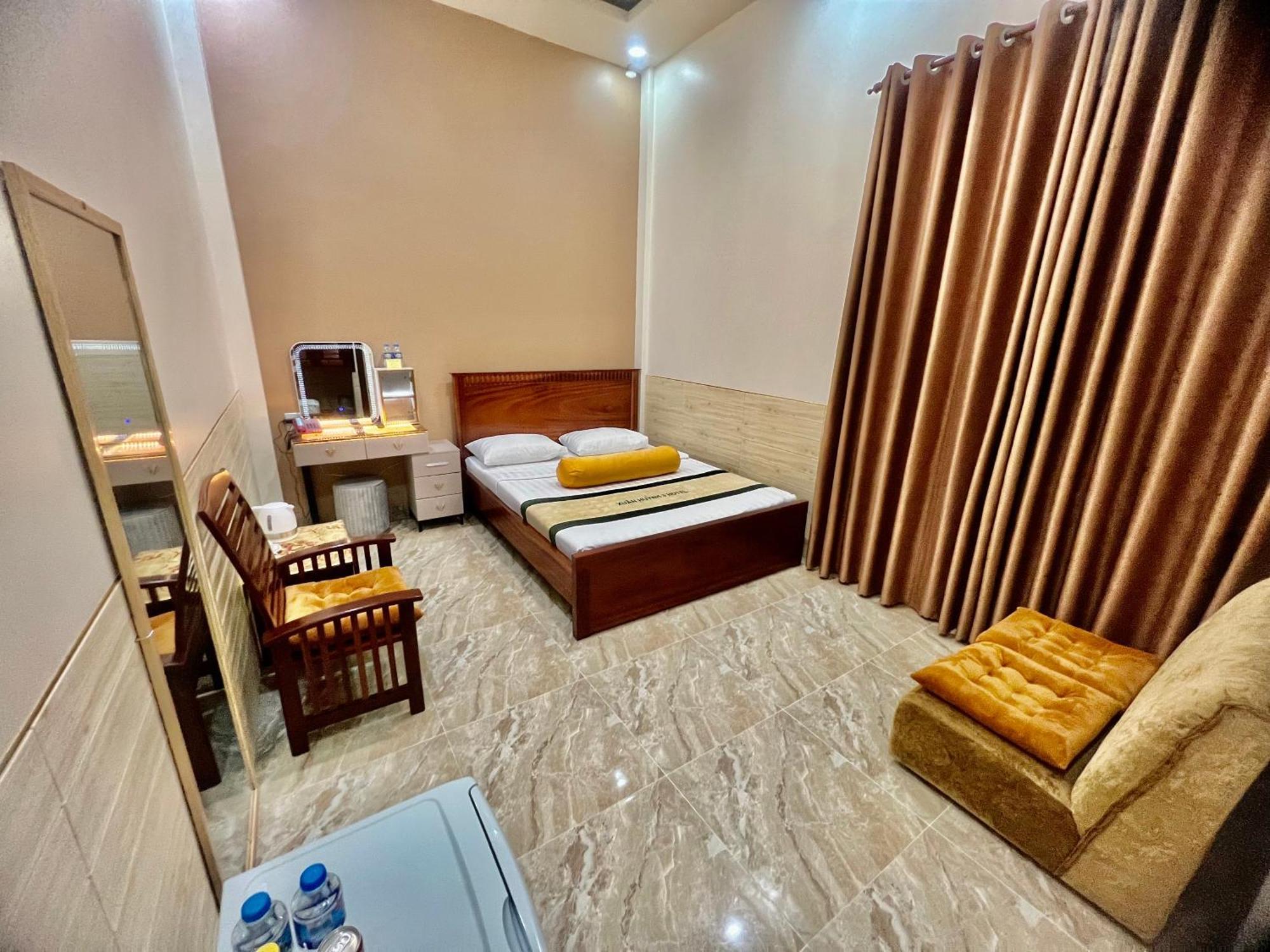 Xuan Huynh 3 Hotel Soc Trang Exteriör bild